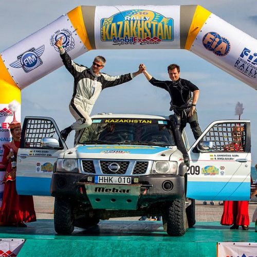 Kazachstano ralyje – vietinio lenktynininko pergalė